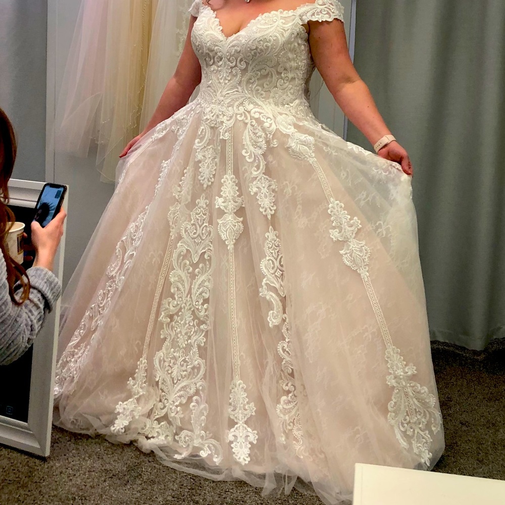 Allure 9619 A-line wedding dress